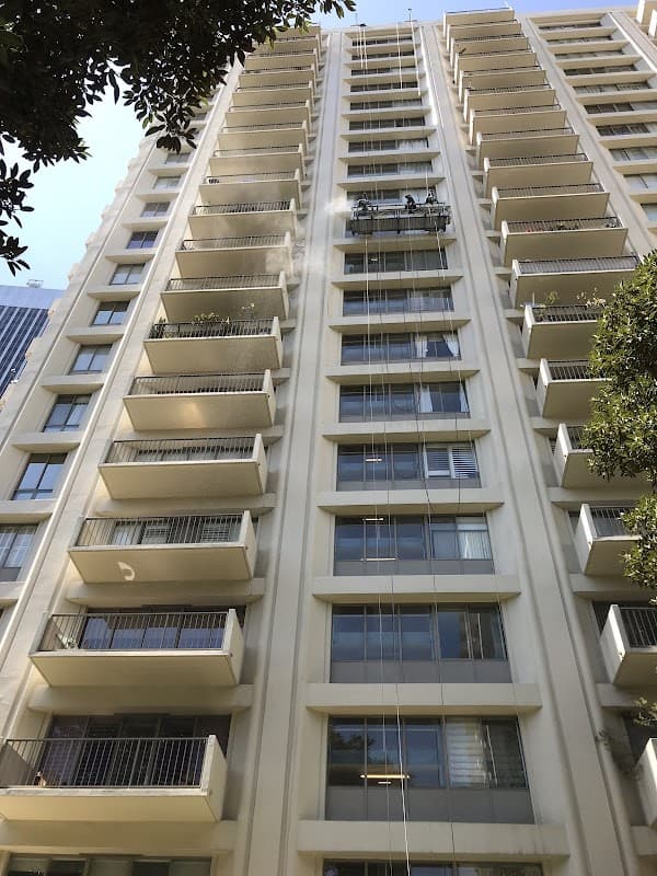 Caldwell Gutter Cleaning Services - Window Cleaning in East Los Angeles