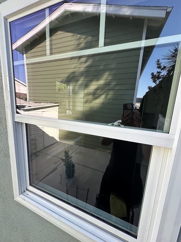 The Multi-Taskers - Commercial Cleaning in Panorama City